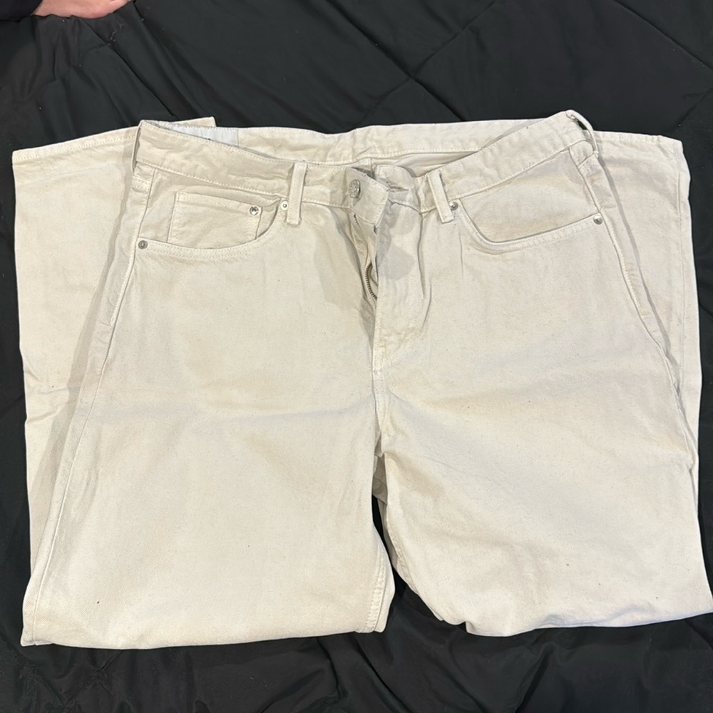 Men's Classic Straight Jeans in Off-White